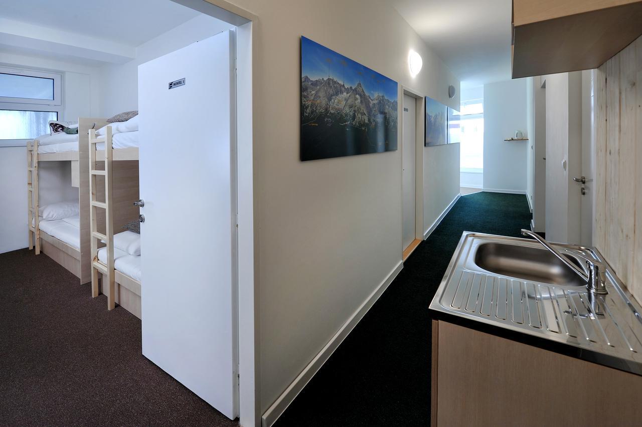Bel Hostel Tátralomnic Kültér fotó