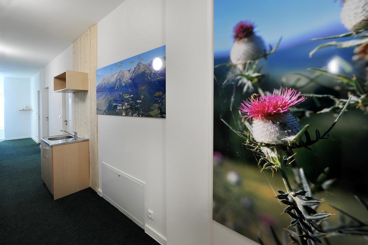 Bel Hostel Tátralomnic Kültér fotó